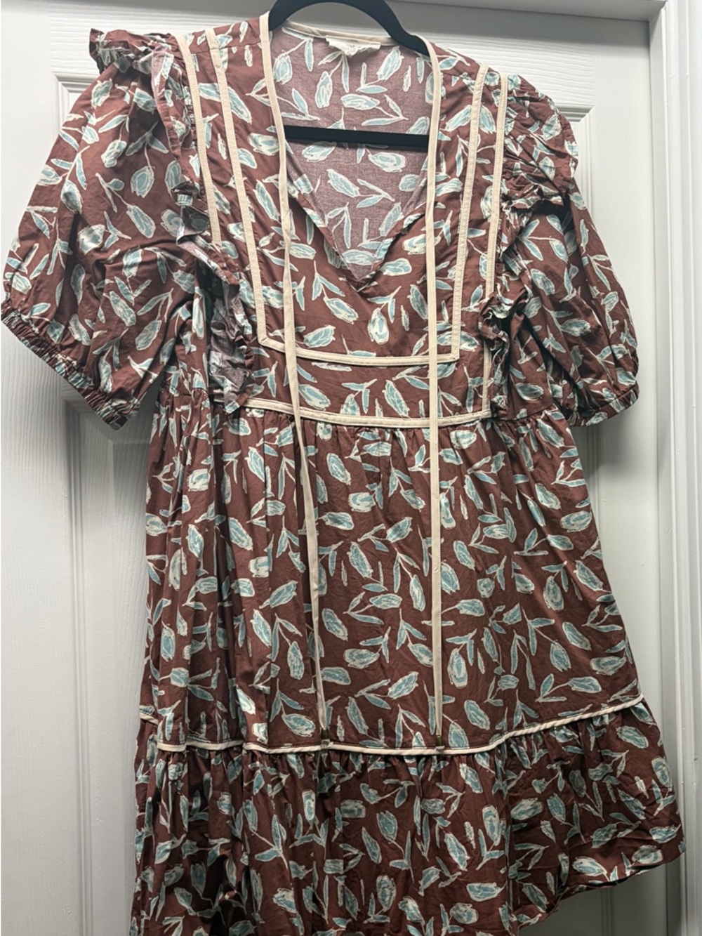 entro Brown Dress with Leaf Print and Cream Trim